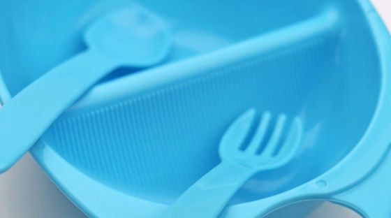 Plastikowa 3-miesięczna miska dla niemowląt z widelcem łyżkowym